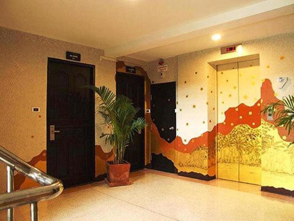 The Heritage Sathorn Suite Hotel Бангкок Экстерьер фото