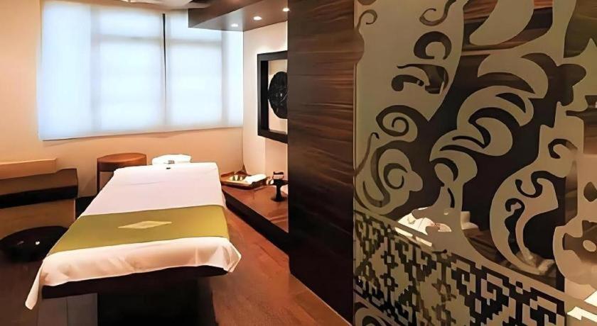 The Heritage Sathorn Suite Hotel Бангкок Экстерьер фото