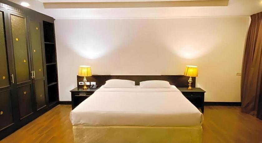 The Heritage Sathorn Suite Hotel Бангкок Экстерьер фото