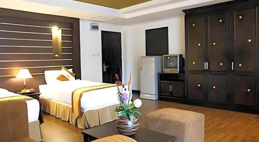 The Heritage Sathorn Suite Hotel Бангкок Экстерьер фото